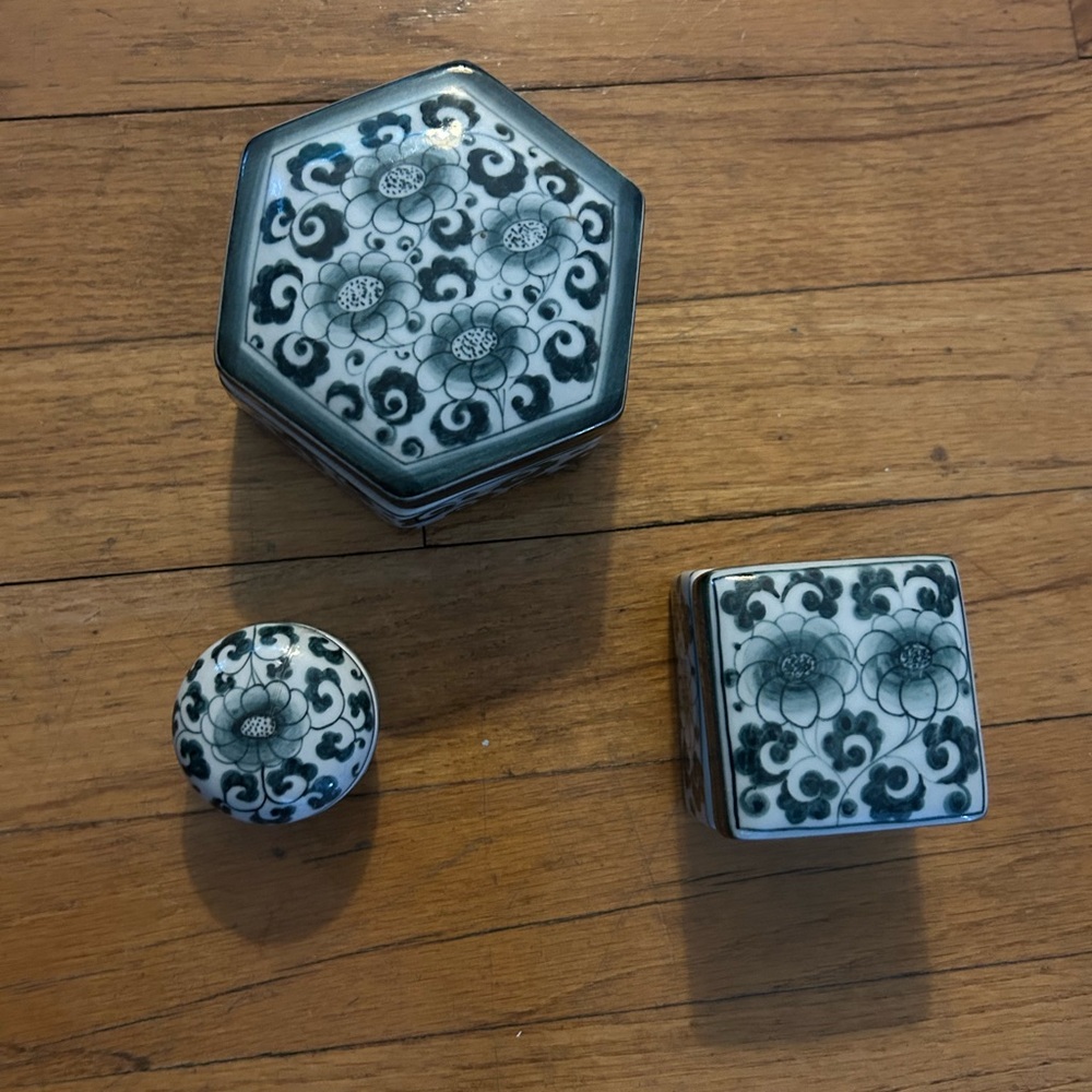 Maitland Smith Set of 3 Trinket boxes